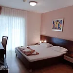Hotel Orka 3*