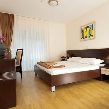 Orka 3* Neum
